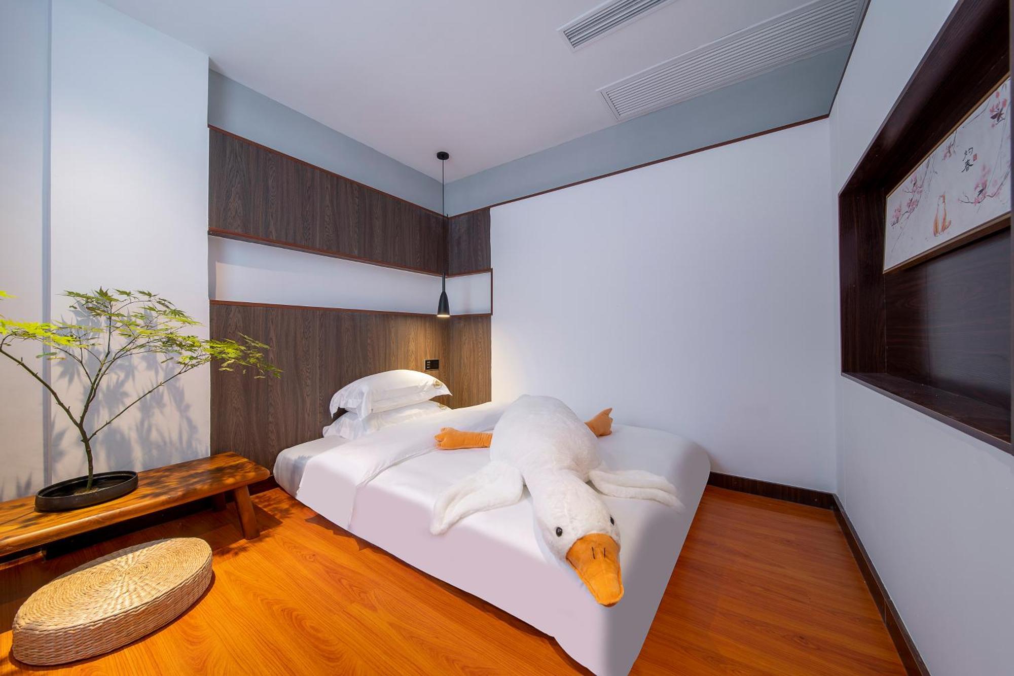 Phoenix Best River View B&B Fenghuang Extérieur photo